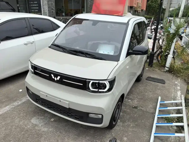 Фотография автомобиля — Wuling Hongguang Mini EV