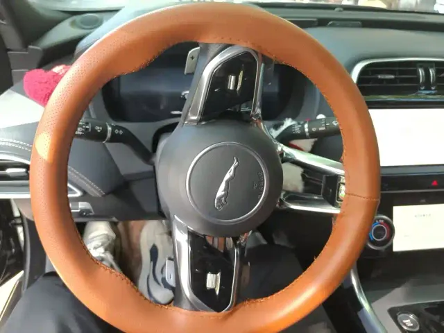 Jaguar XEL — Фото автомобиля 15