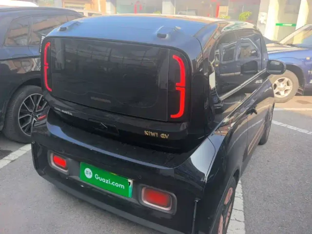Baojun KiWi EV — Фото автомобиля 6