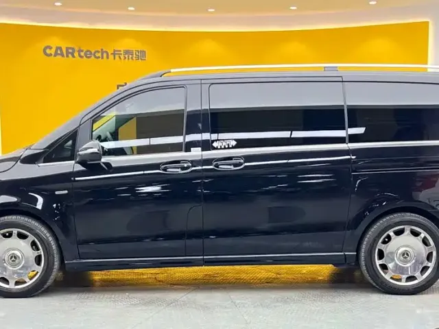 Mercedes-Benz V-Class — Фото автомобиля 7