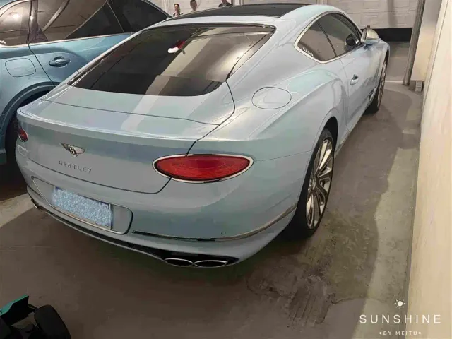 Bentley Continental — Фото автомобиля 4