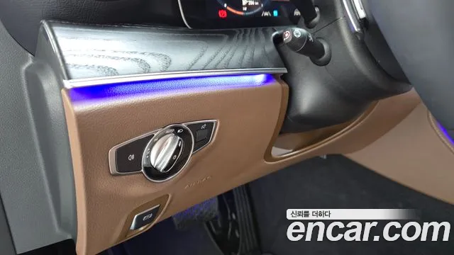 Mercedes-Benz E-Class W213 — Фото автомобиля 24