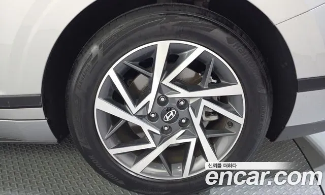 Hyundai Grandeur GN7 — Фото автомобиля 6
