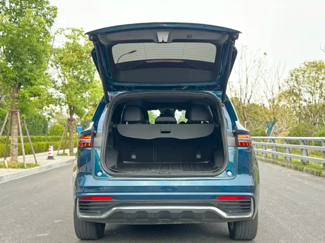 Geely Xingyue L — Фото автомобиля 10