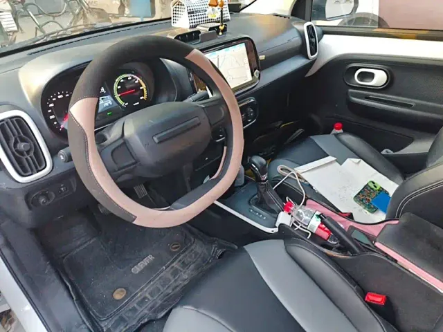 Roewe Clever — Фото автомобиля 5