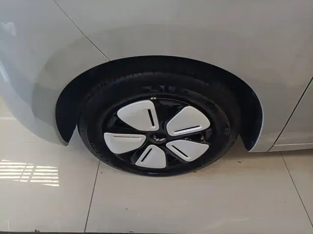 Wuling Hongguang Mini EV — Фото автомобиля 22