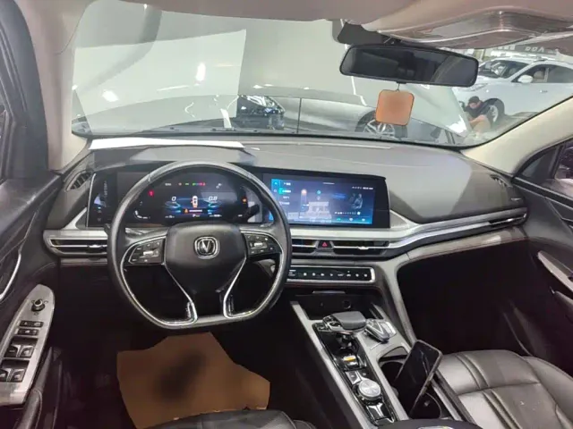 Changan CS75 Plus — Фото автомобиля 9