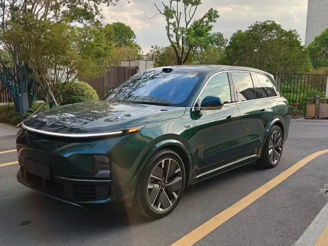 Фотография автомобиля — Li Auto L8