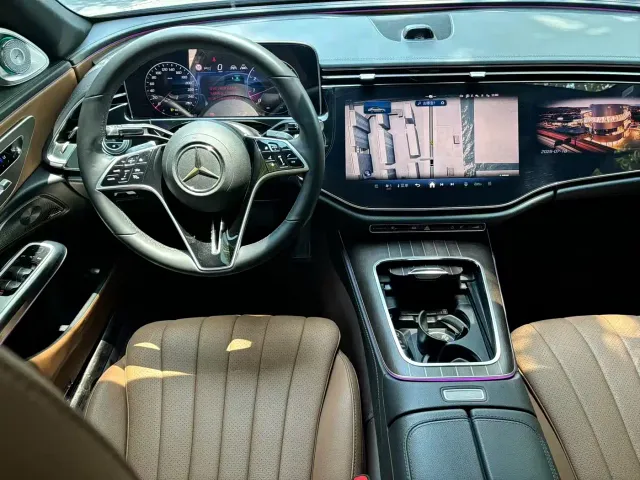 Mercedes-Benz E-Class — Фото автомобиля 6