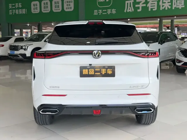Changan Changan UNI-Z New Energy 2024 Blue Whale Smart Electric iDD 125km Excellence Model — Фото автомобиля 5
