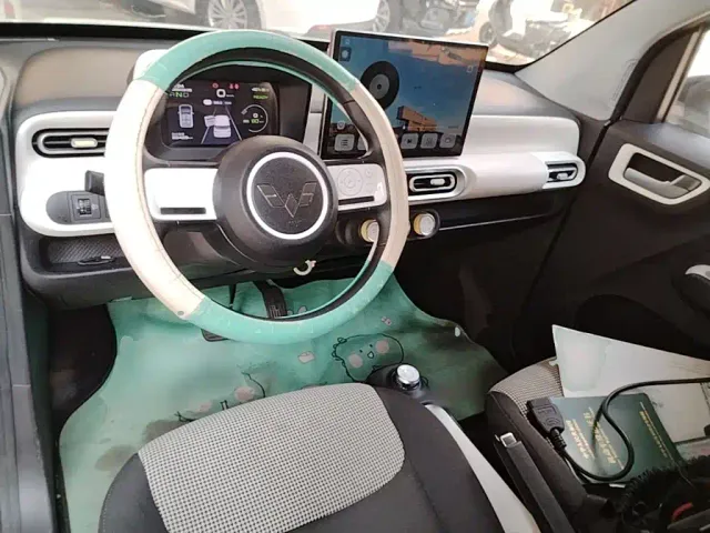 Wuling Hongguang Mini EV — Фото автомобиля 9