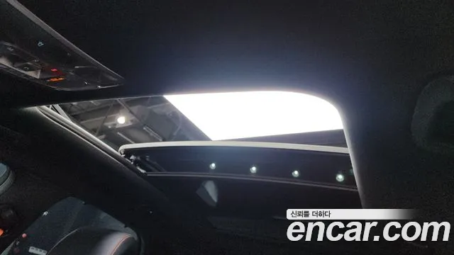 Genesis GV70 2.5T Бензин 2WD — Фото автомобиля 4