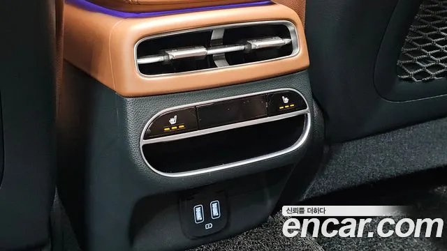 Genesis GV70 2.5T Бензин AWD — Фото автомобиля 28