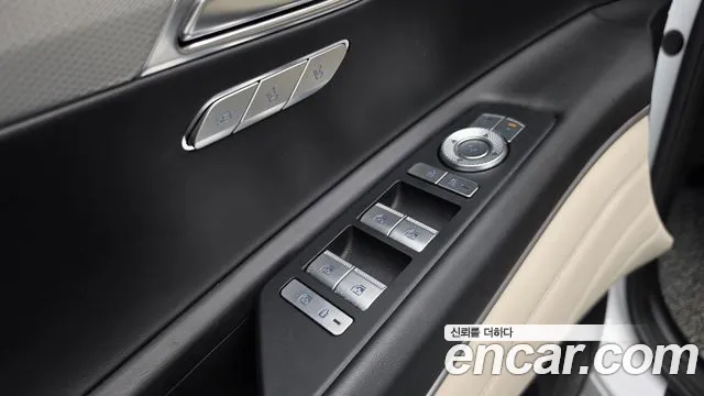 Genesis GV80 — Фото автомобиля 27