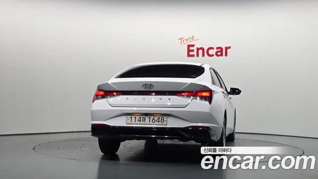 Hyundai AVANTE Avante (CN7) — Фото автомобиля 4