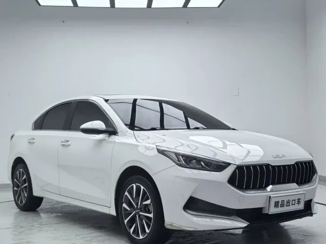 Kia K3 — Фото автомобиля 3