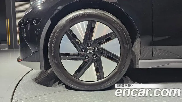 Hyundai Ioniq6 — Фото автомобиля 5