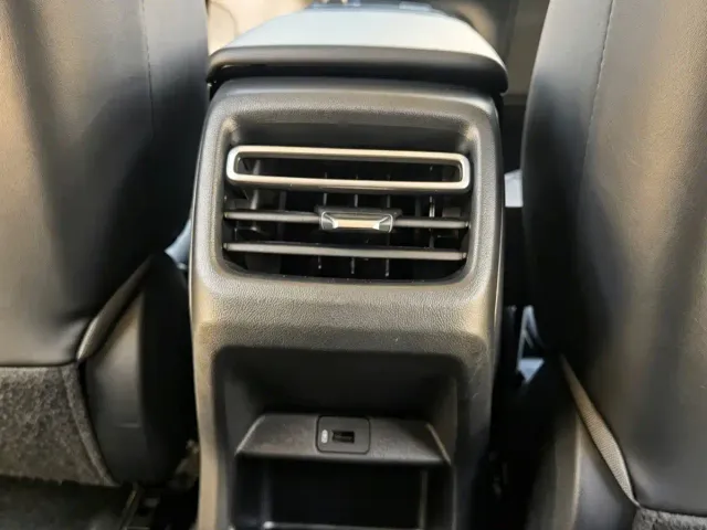 Changan Qiyuan A05 — Фото автомобиля 9