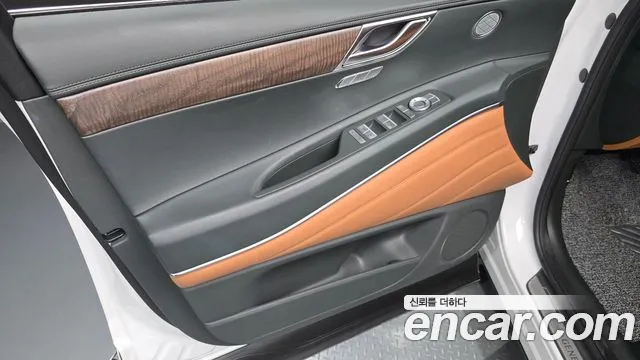 Genesis GV80 — Фото автомобиля 24