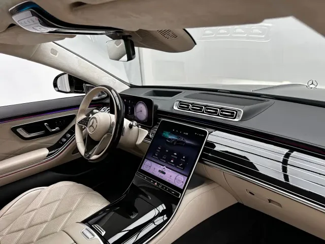 Mercedes-Benz Maybach S-Class — Фото автомобиля 24