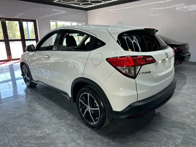 Honda Vezel — Фото автомобиля 6