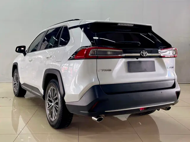 Toyota Wildlander — Фото автомобиля 5