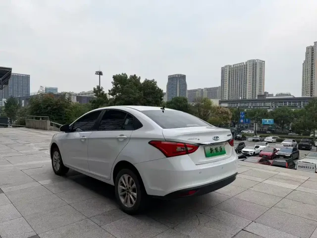 Chery Arrizo e — Фото автомобиля 4
