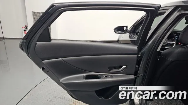 Hyundai Avante CN7 — Фото автомобиля 24