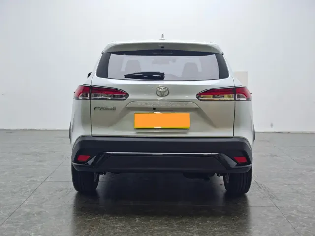 Toyota Frontlander — Фото автомобиля 6