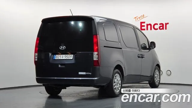 Hyundai Staria — Фото автомобиля 2