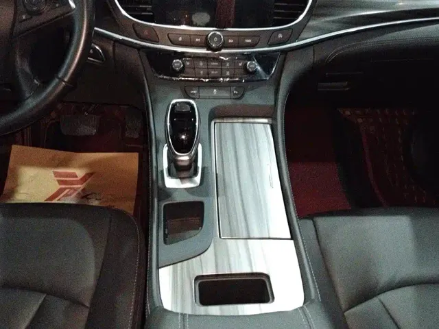 Buick LaCrosse — Фото автомобиля 16