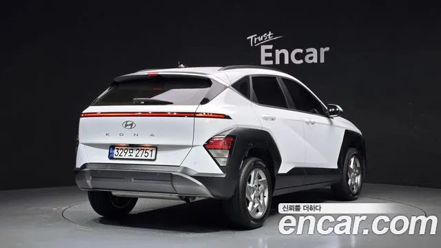 Hyundai Kona Kona (SX2) Бензин 1.6 турбо 2WD — Фото автомобиля 2