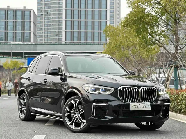 BMW X5 — Фото автомобиля 3