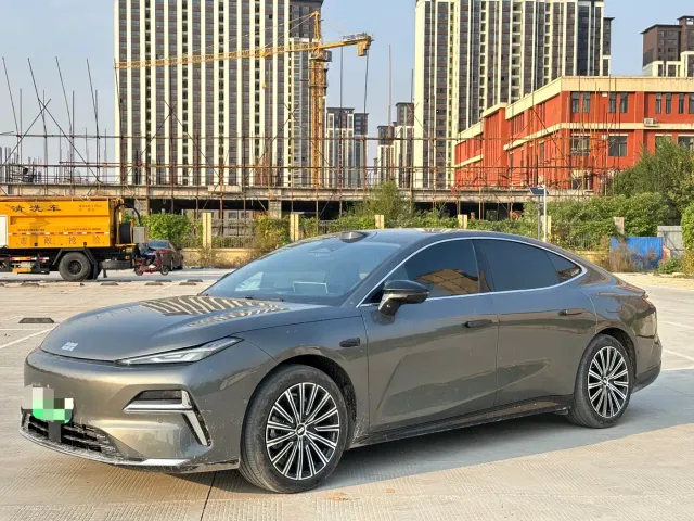 Фотография автомобиля — Geely Galaxy Xingyao 8