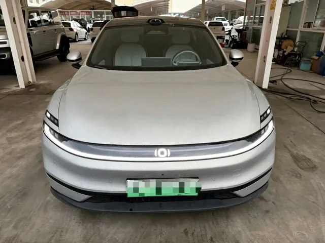Changan Qiyuan A06 — Фото автомобиля 2