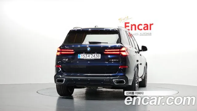 Фотография автомобиля — BMW X5