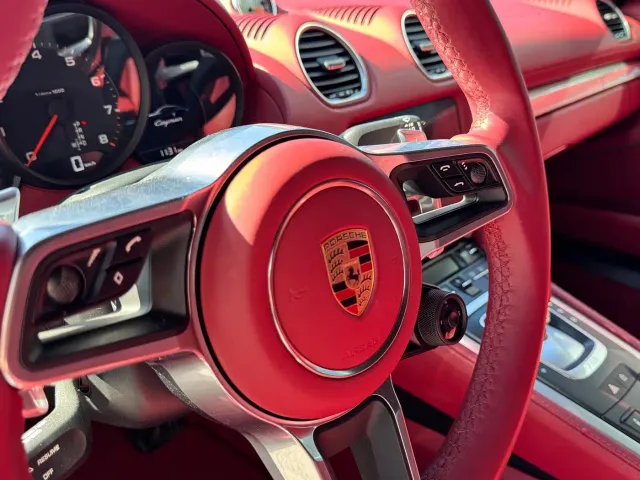 Porsche 718 — Фото автомобиля 8