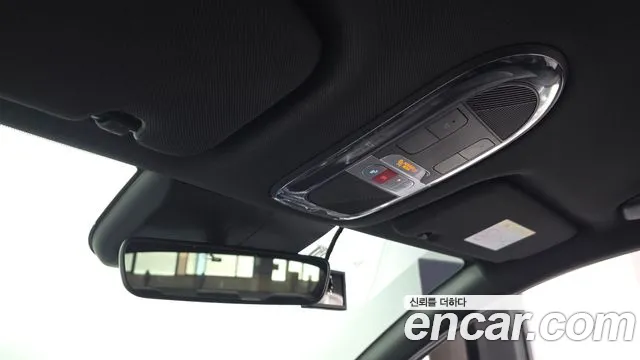Hyundai Ioniq 6 — Фото автомобиля 24