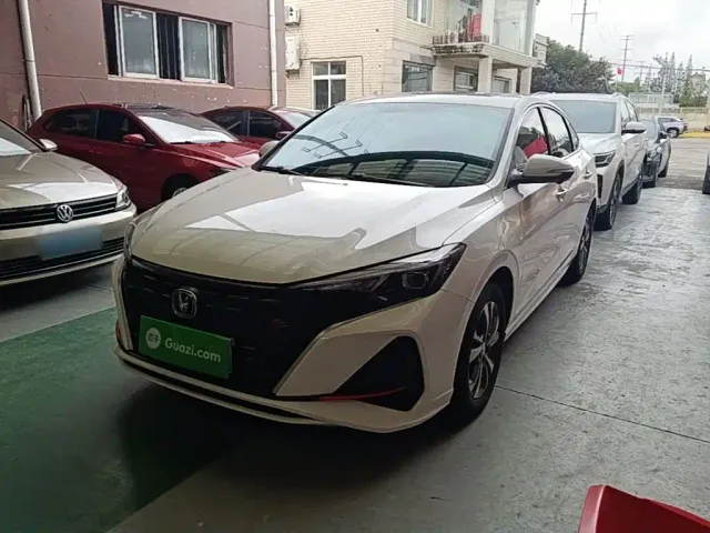Фотография автомобиля — Changan Eado
