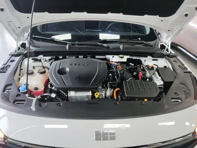Geely Galaxy L6 — Фото автомобиля 19