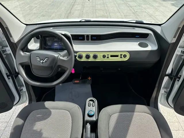 Wuling Hongguang Mini EV — Фото автомобиля 16