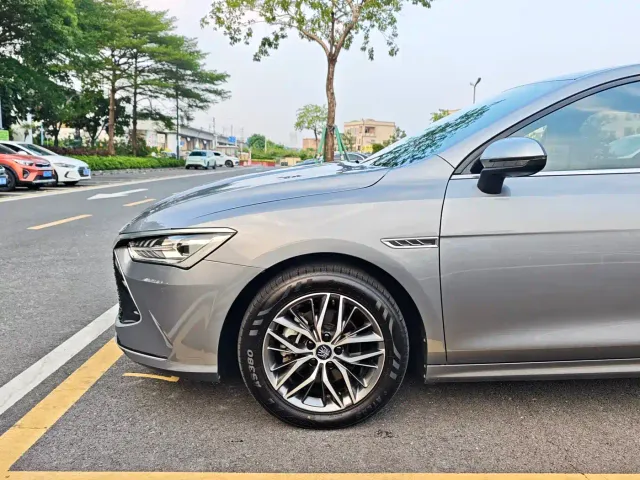 BYD Qin PLUS — Фото автомобиля 24