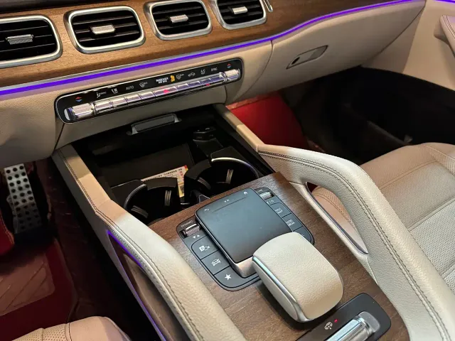 Mercedes-Benz GLS-Class — Фото автомобиля 10