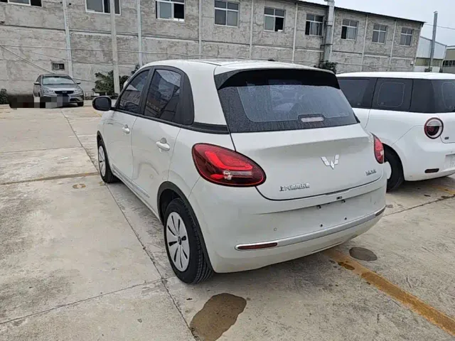 Wuling Bingo — Фото автомобиля 4