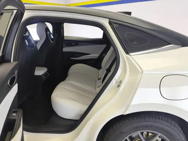 BYD Seal 06 — Фото автомобиля 11