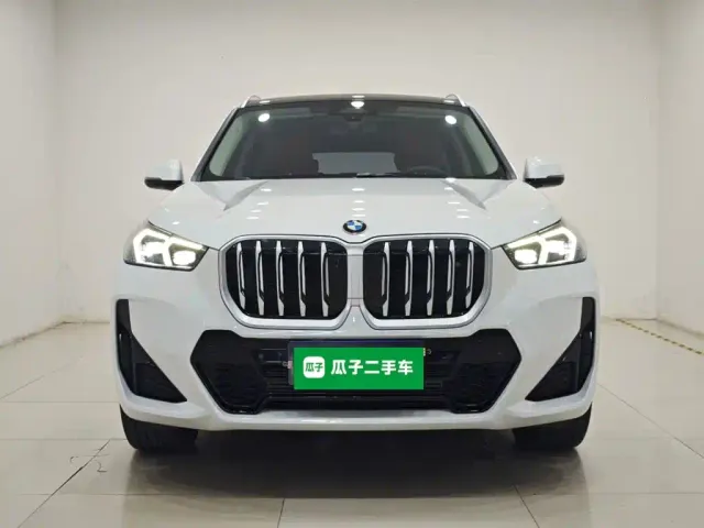 BMW X1 — Фото автомобиля 2