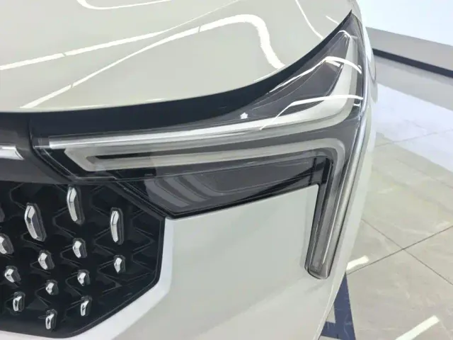 Bestune T55 — Фото автомобиля 5