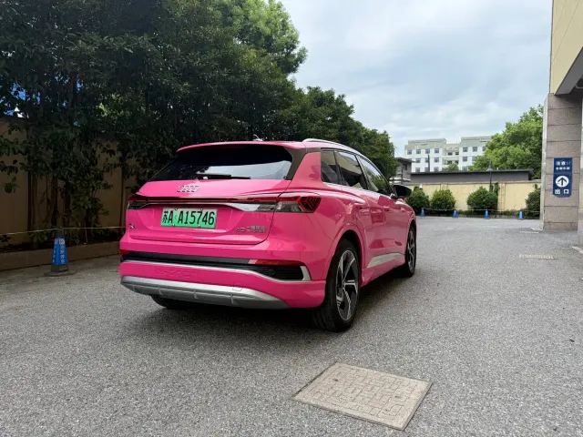 Audi Q4 e-tron — Фото автомобиля 7