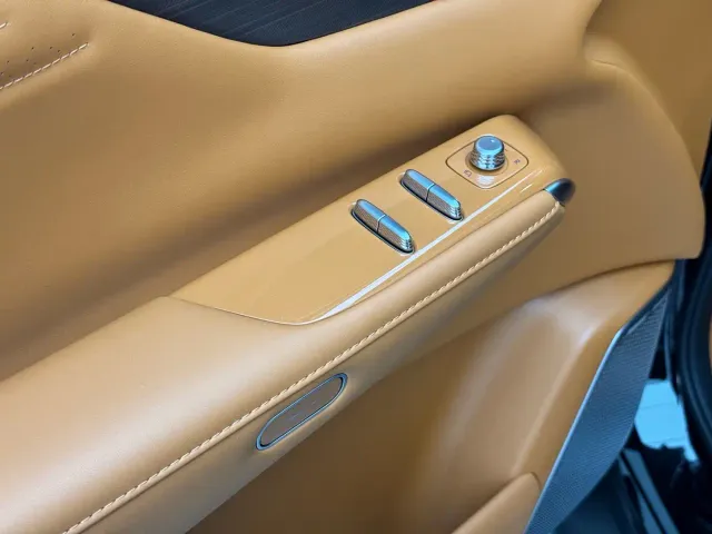 Buick Zhijing Shijia — Фото автомобиля 10