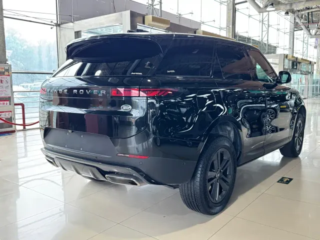 Land Rover Range Rover Sport — Фото автомобиля 9